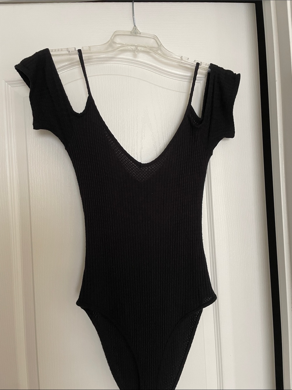 Forever 21 Black Ribbed Waffle Off-Shoulder Bodysuit size M